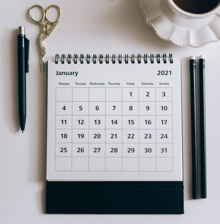 Le système de rendez-vous en ligne vous permet de connaître en temps réel les annulations, les changements de date ou d'envoyer des rappels automatiques à vos clients